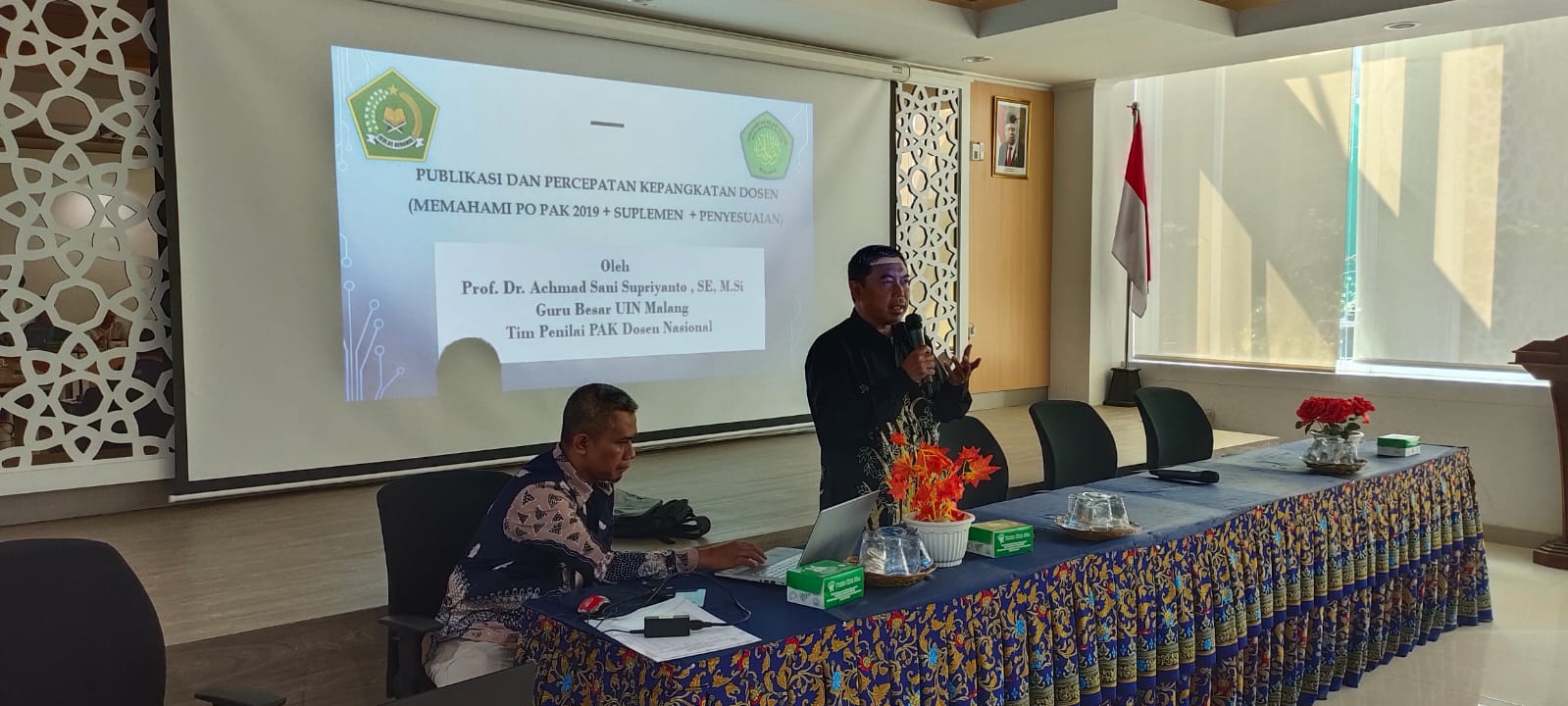Program Studi S2 Ekonomi Syariah Pascasarjana UIN Malang mengadakan Visiting Profesor FEBI UIN Mataram